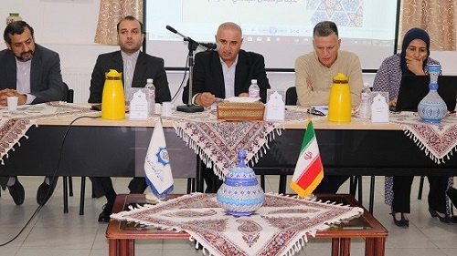 بررسی آراء ادبی و عرفانی عبدالرحمن جامی در تونس