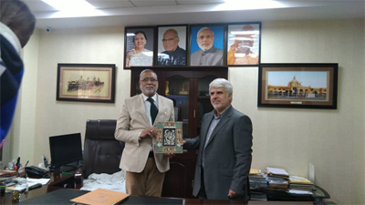 زبان فارسی یکی از زبان‌های اصلی در نظام آموزشی دانشگاه معین‌الدین چشتی هند است