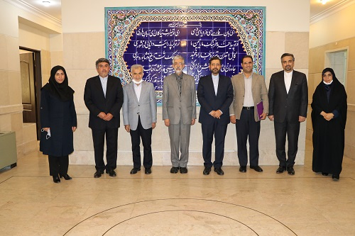 زبان فارسی را تبدیل به کالایی مرغوب کنیم+گزارش تصویری