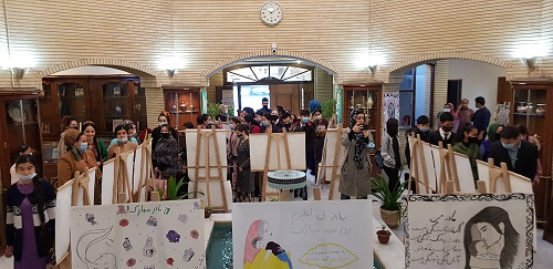 نمایشگاه آثار نقاشی فارسی آموزان ترکمنستانی +گزارش تصویری