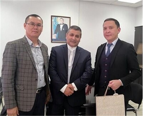 علاقه دانشجویان قزاقی به زبان فارسی