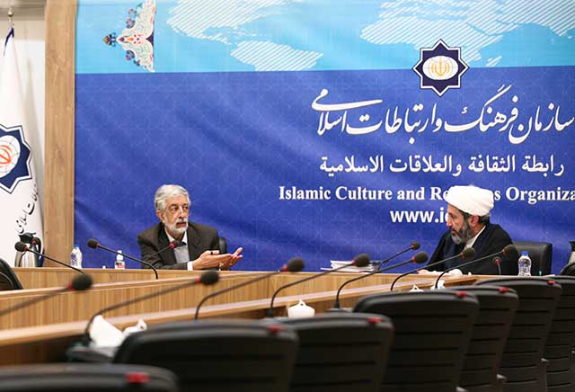 زبان فارسی دروازه ورود به فرهنگ و تمدن ایرانی اسلامی است