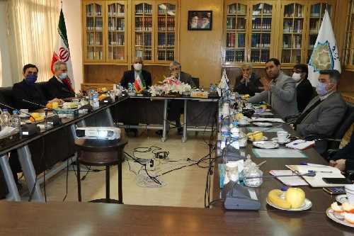 تالیف کتاب و برنامه های آموزش فارسی برای فرزندان ایرانی مقیم خارج از کشور