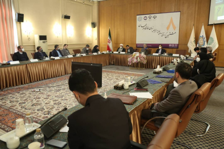 متوقف نشدن آموزش زبان فارسی و ایجاد بانک اطلاعاتی در زمینه زبان فارسی