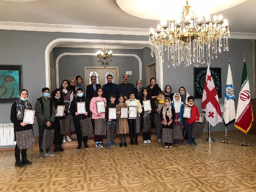 برگزاری نمایشگاه آثار هنری دانش آموزان ایرانی و گرجی +گزارش تصویری