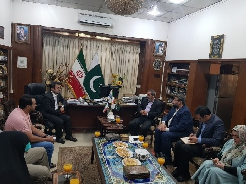 بازدید هیئت بلند پایه علمی ایران از خانه فرهنگ جمهوری اسلامی ایران در لاهور