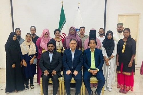 یادگیری زبان فارسی یعنی دسترسی مستقیم و بی واسطه به سرچشمه‌های شعر و عرفان