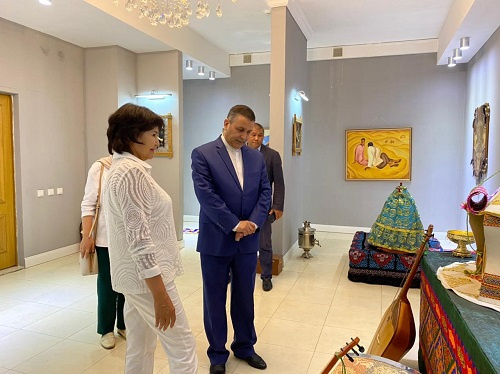 آمادگی دانشگاه توران آستانا برای راه‌اندازی اتاق ایرانشناسی