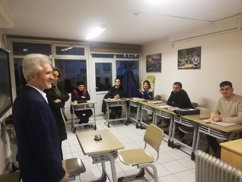نماینده بنیاد سعدی در آنکارا از مرکز آموزش زبان فارسی بازدید کرد