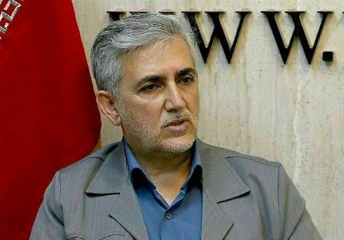 دولت و مجلس نگاه ملی به گسترش زبان فارسی در جهان داشته باشند