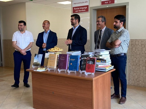 تقدیر از دانشجویان برتر زبان و ادبیات فارسی در دانشگاه سلیمانیه عراق