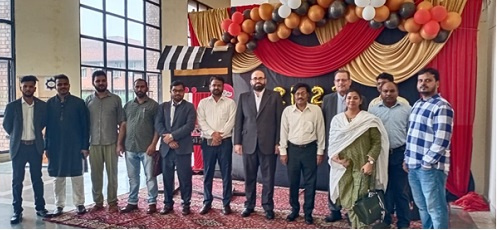 برگزاری جشن آغاز سال تحصیلی دانشجویان زبان فارسی در دانشگاه جواهر لعل نهرو هند