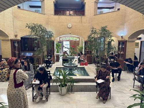 امتحانات پایان دوره بهاری آموزش زبان فارسی در ترکمنستان برگزار شد