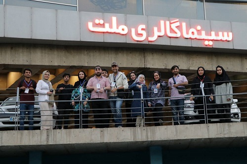 فارسی‌آموزانی از ۶ کشور جهان به تماشای «روح سلرز» نشستند