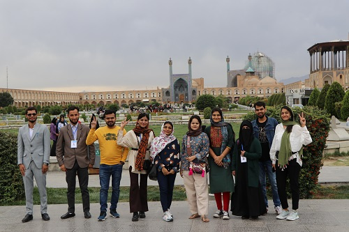 سفر فارسی‌آموزان هندی به «نصف جهان» + عکس