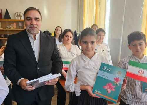 علاقه ارمنی‌ها به یادگیری «فارسی» منجر به مستحکم‌تر شدن روابط دو ملت می‌شود