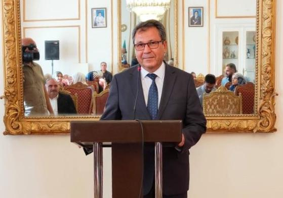 فارسی زبان فرهنگی است