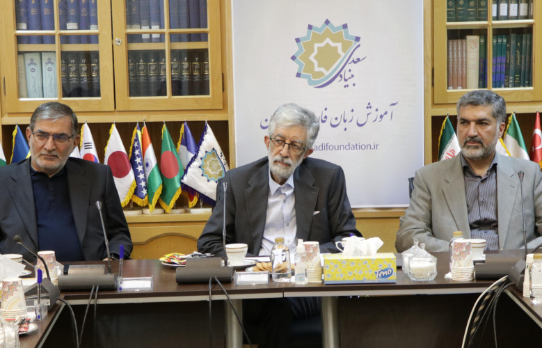 زبان فارسی در جهان هیچ میدانی گسترده تر از هند برای ظهور و گسترش پیدا نکرده است