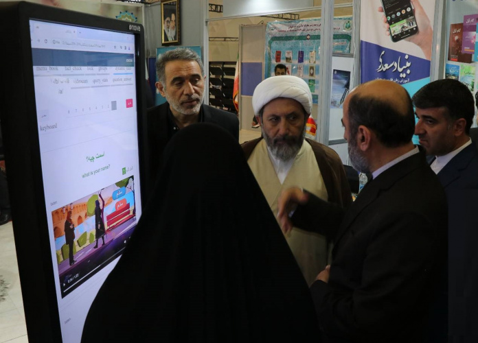 یکی از مهمترین ماموریت نمایندگان ما در جهان گسترش زبان و فرهنگ غنی ایران است