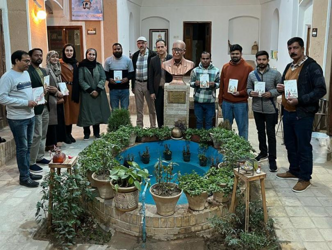 دانشجویان هندی از سرای آذریزدی بازدید کردند