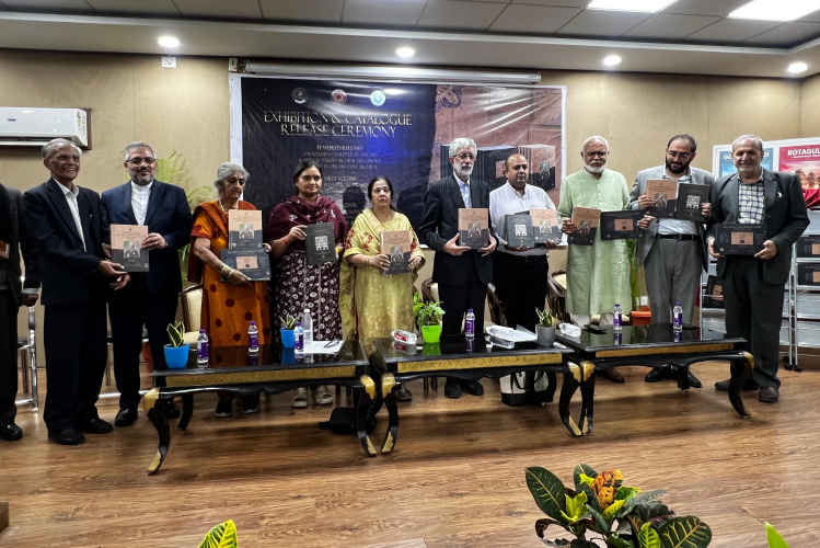 رونمایی از ۱۰ جلد فهرست اسناد تاریخی موزه باستان‌شناسی ایالت تلنگانه هند