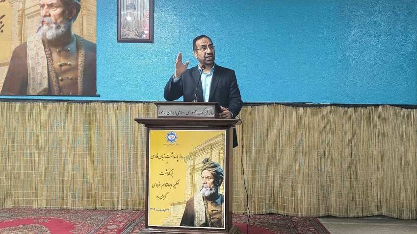 فردوسی زبان فارسی را از فراموشی نجات داد