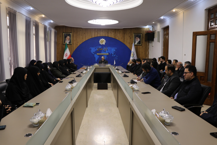 رئیس بنیاد سعدی بر تحکیم خانواده و لزوم کار جهادی در این بنیاد تاکید کرد