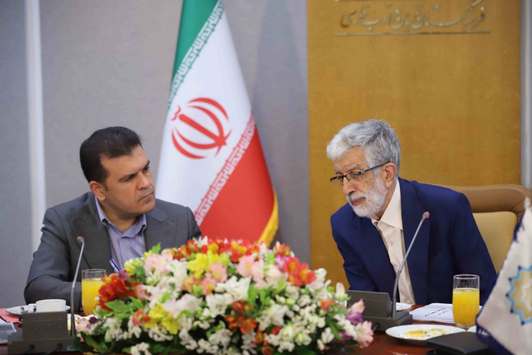 هوش مصنوعی می‌تواند به توسعه آموزش زبان فارسی در جهان کمک کند
